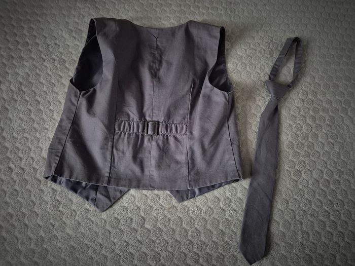 Gilet veste et cravate garçon - photo numéro 3