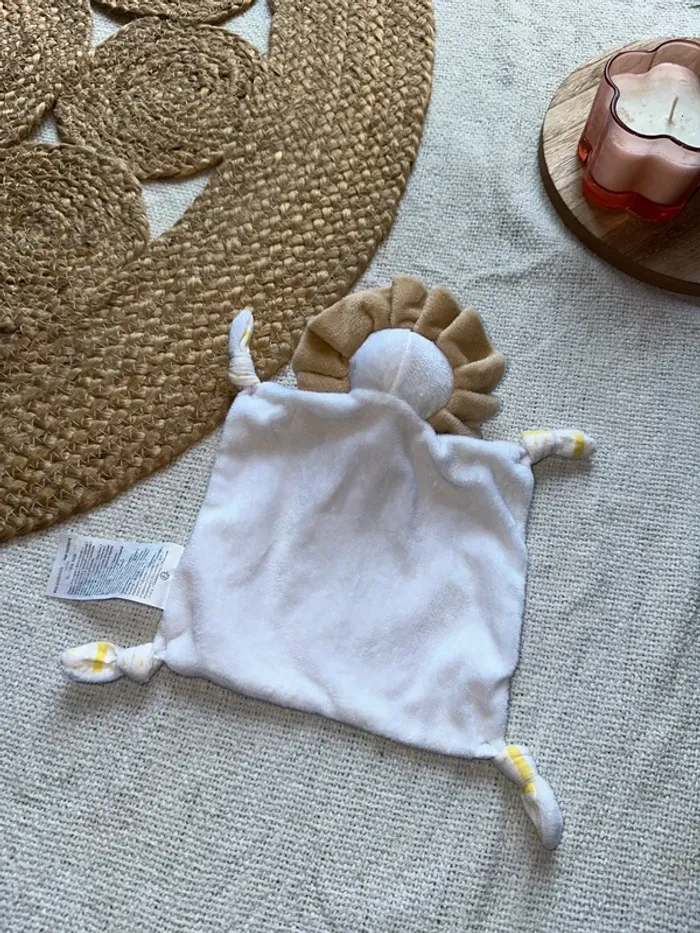 Doudou plat lion – Blanc & jaune rayé – Très bon état - photo numéro 2