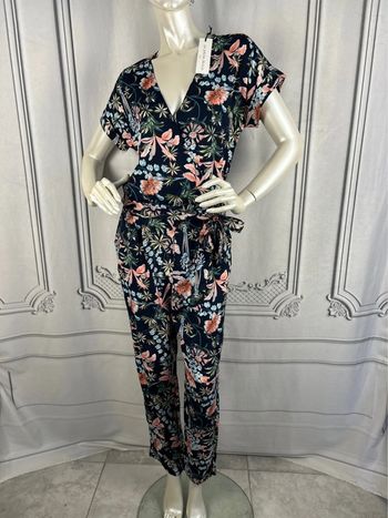 Combinaison à fleurs La petite Étoile T3 / L neuve