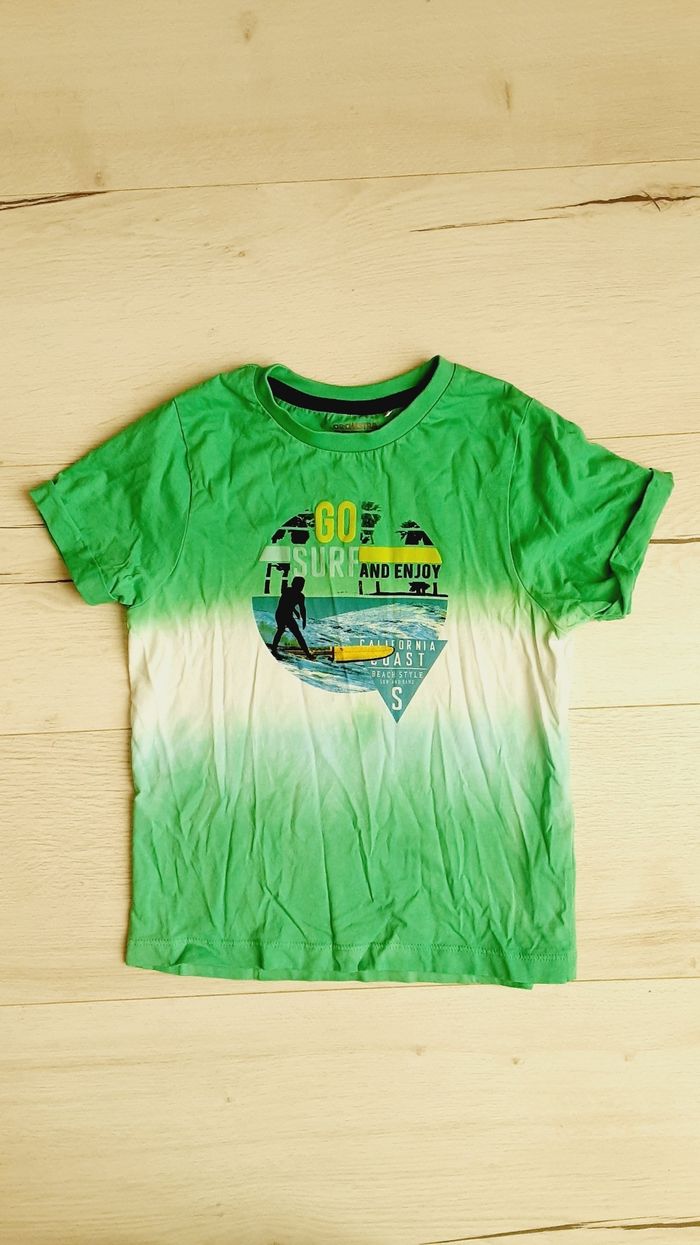Vêtement garçon tee-shirt manches courtes Vert surf Orchestra 5 ans comme neuf