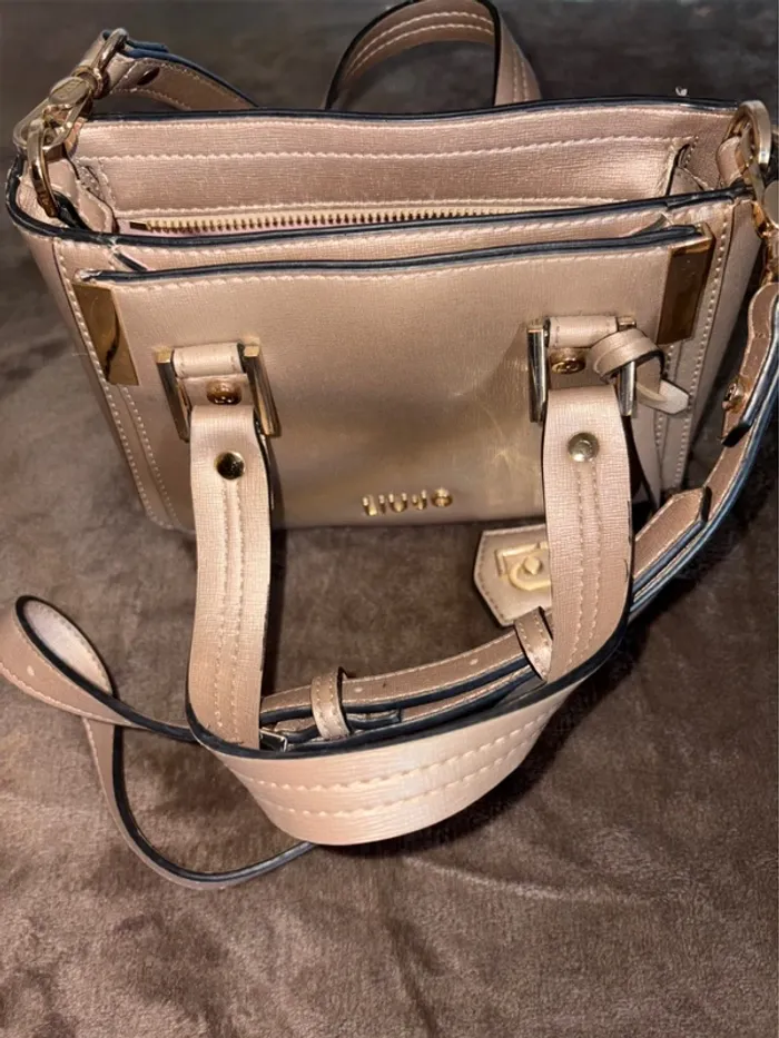Sac à main Liu jo Xs Stachel Couleur or en très bon état - photo numéro 11