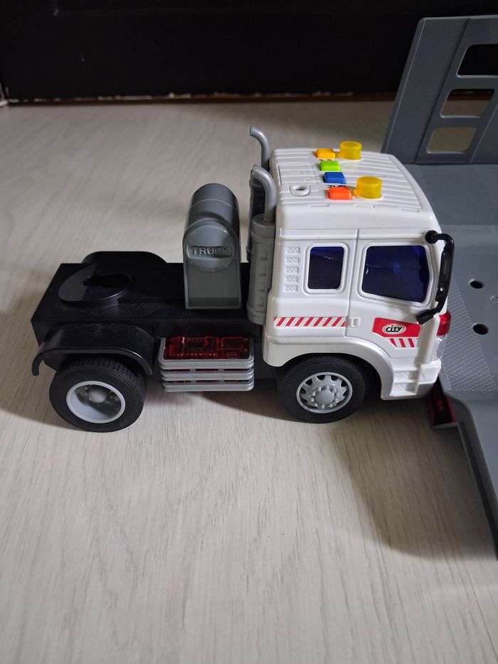 Camion interactif avec sa remorque - photo numéro 6
