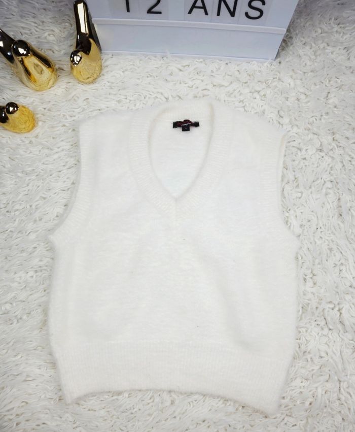 Pull peluche fluffy sans manches Fille taille S 12 ans marque Jennyfer 🦜 - photo numéro 2