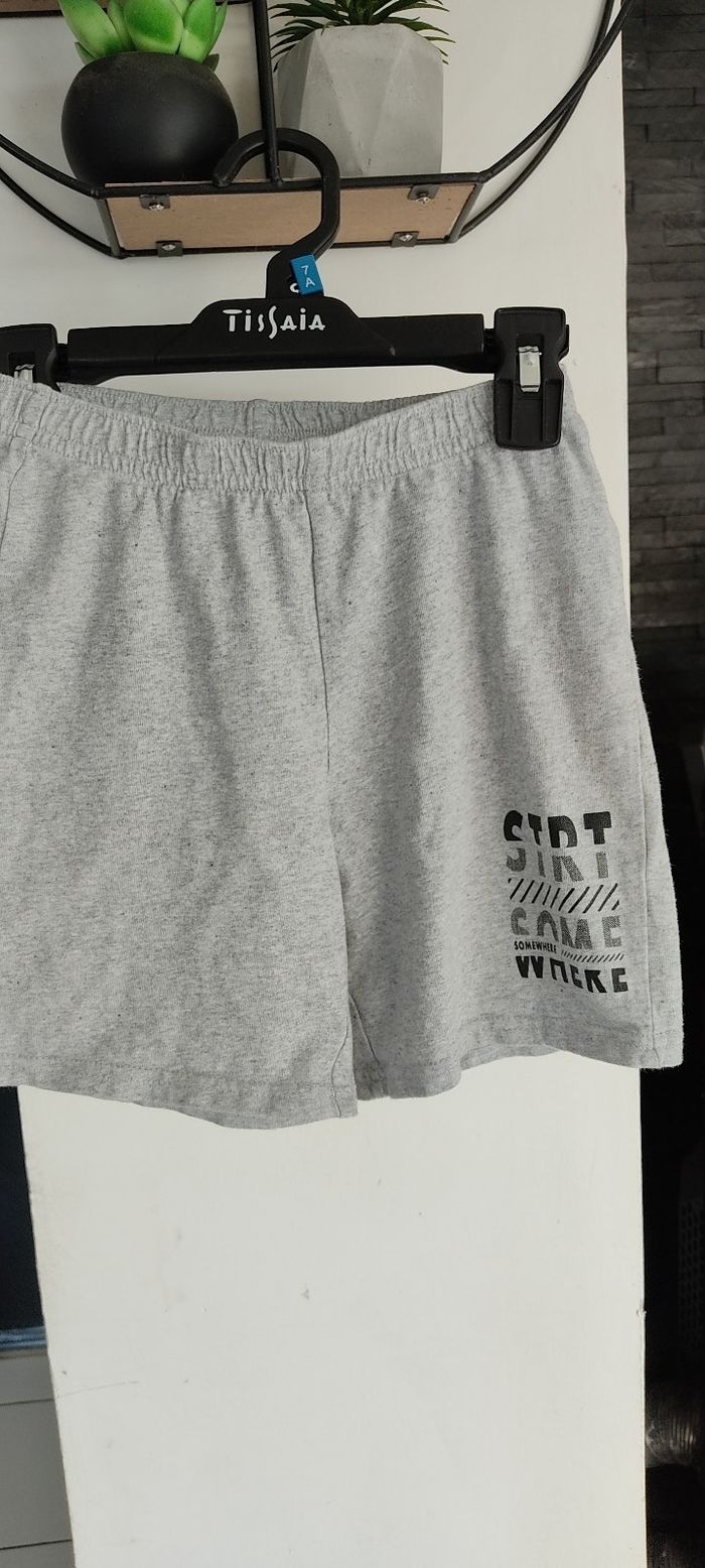 Short Decathlon 7/8 ans