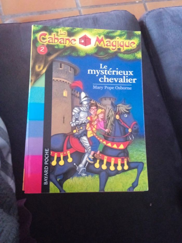 Le mystérieux chevalier tome 2 collection la cabane magique