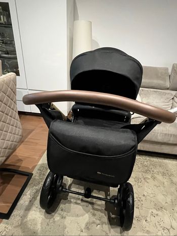 Poussette neuf  3en 1