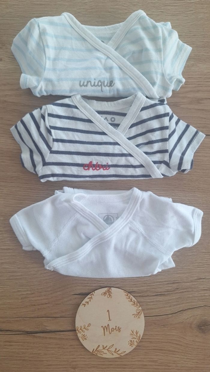 3 Bodies manche courte