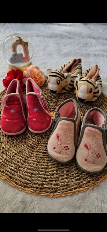 Lot de pantoufles