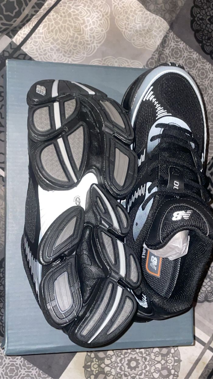 New Balance 2000 Abzorb – Noir TAILLE 43 - photo numéro 4