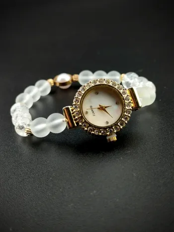 Montre-bracelet perle, blanc, nacré, doré