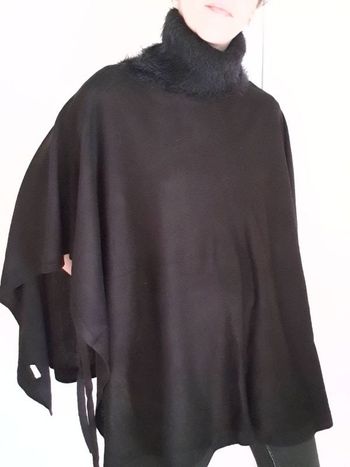 Poncho noir, Gémo L