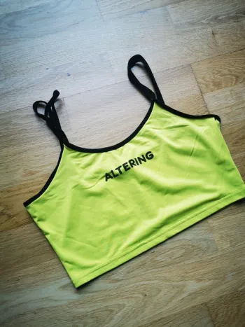 Top brassière