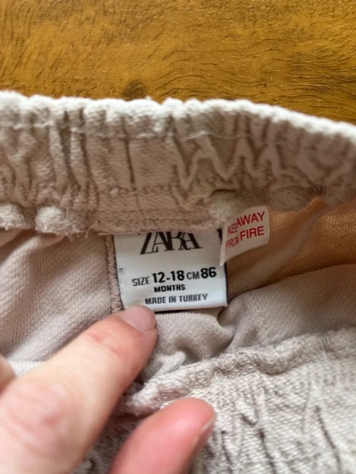 Pantalon beige Zara - photo numéro 2