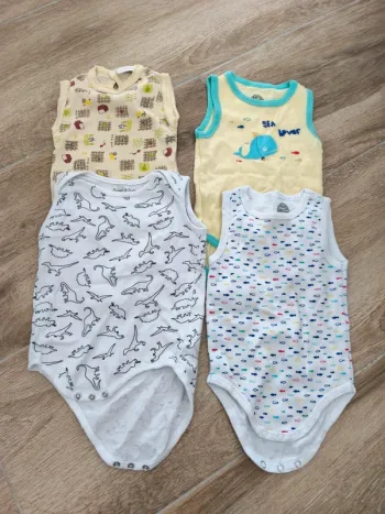 Lot de 4 bodies