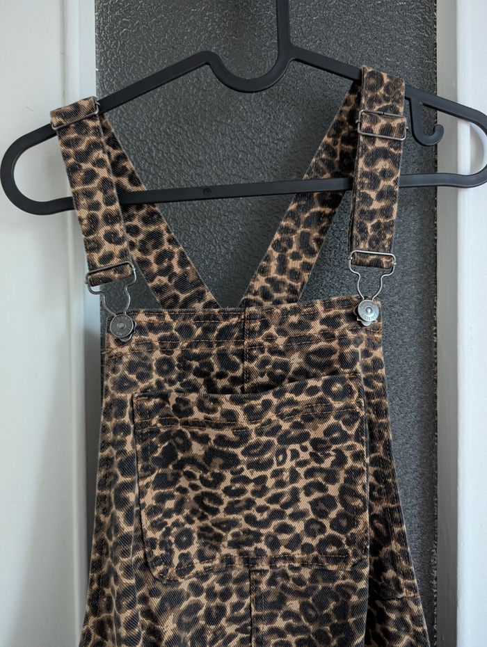 Salopette léopard kiabi taille 40 - photo numéro 4