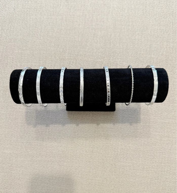 Lot de Bracelets Rigides Argentés Motifs Variés - photo numéro 3