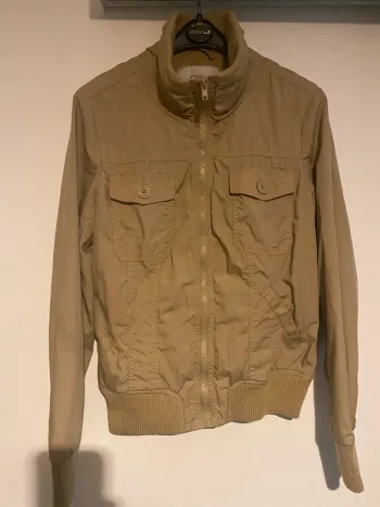 Veste légère Only taille M