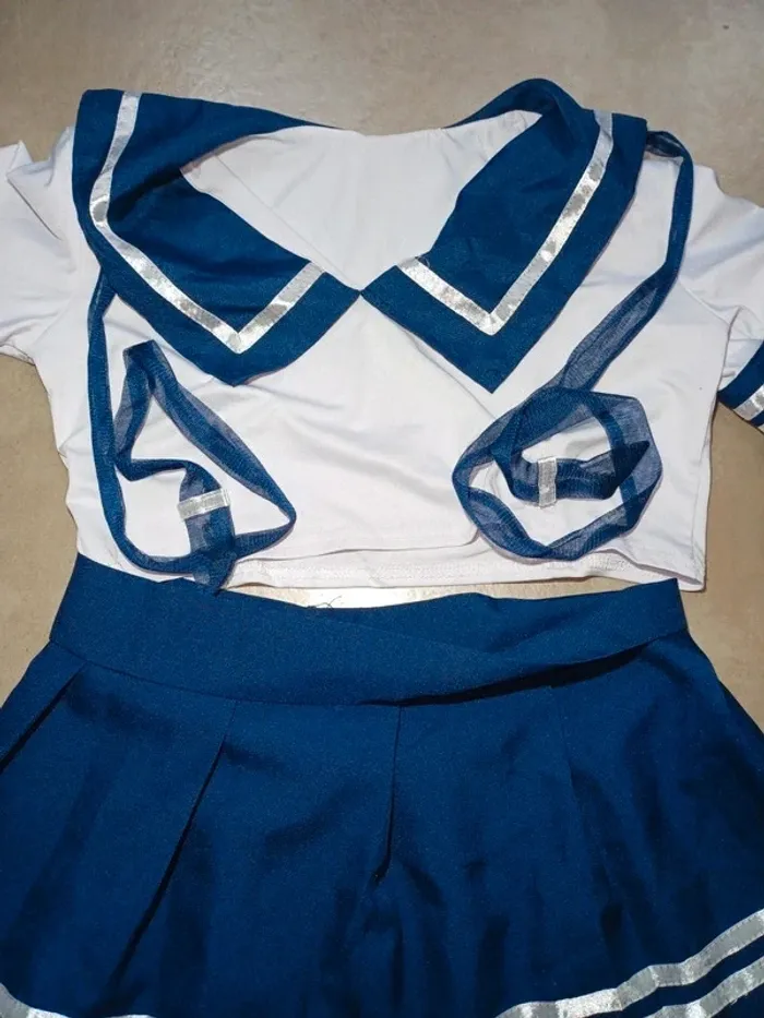 Tops courts  vintage - photo numéro 2