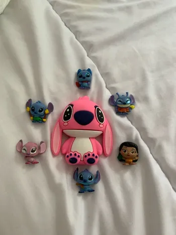 Lot figurines stitch