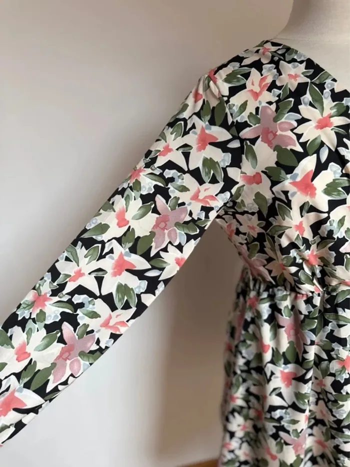 Superbe robe neuve fleurie fluide Ikoone & Bianca 🌸 M L 38 40 - photo numéro 3