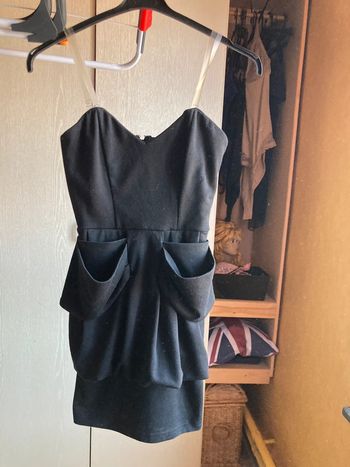 Superbe petite robe noire neuve mini bretelles ajustables