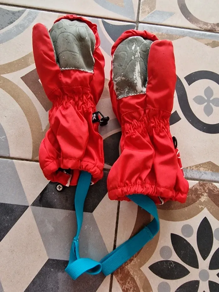 Gant bébé 1 an - photo numéro 3