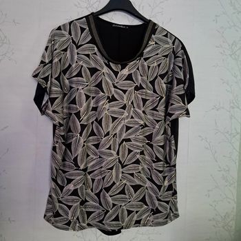 Haut manches courtes