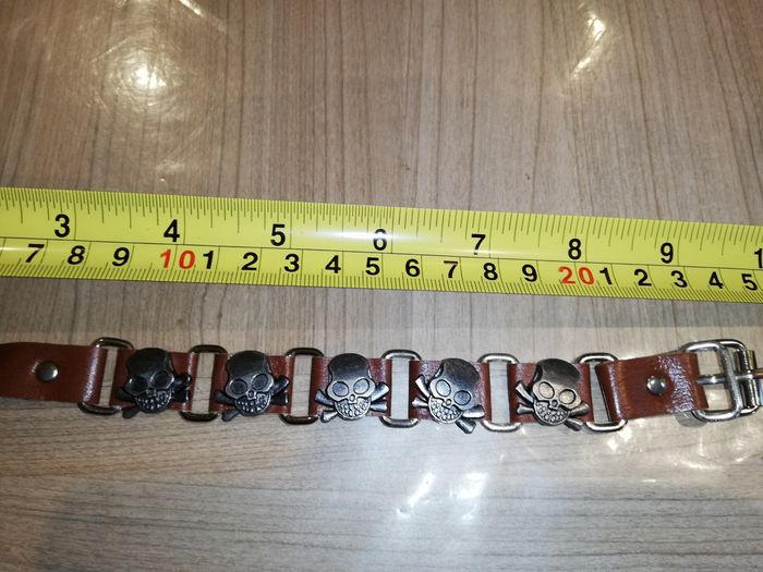 Bracelet simili cuir marron têtes de mort - photo numéro 3
