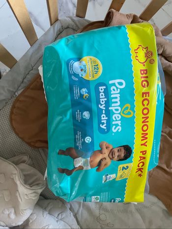 Vend couches taille 2