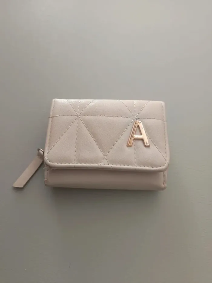 Porte monnaie initiale A