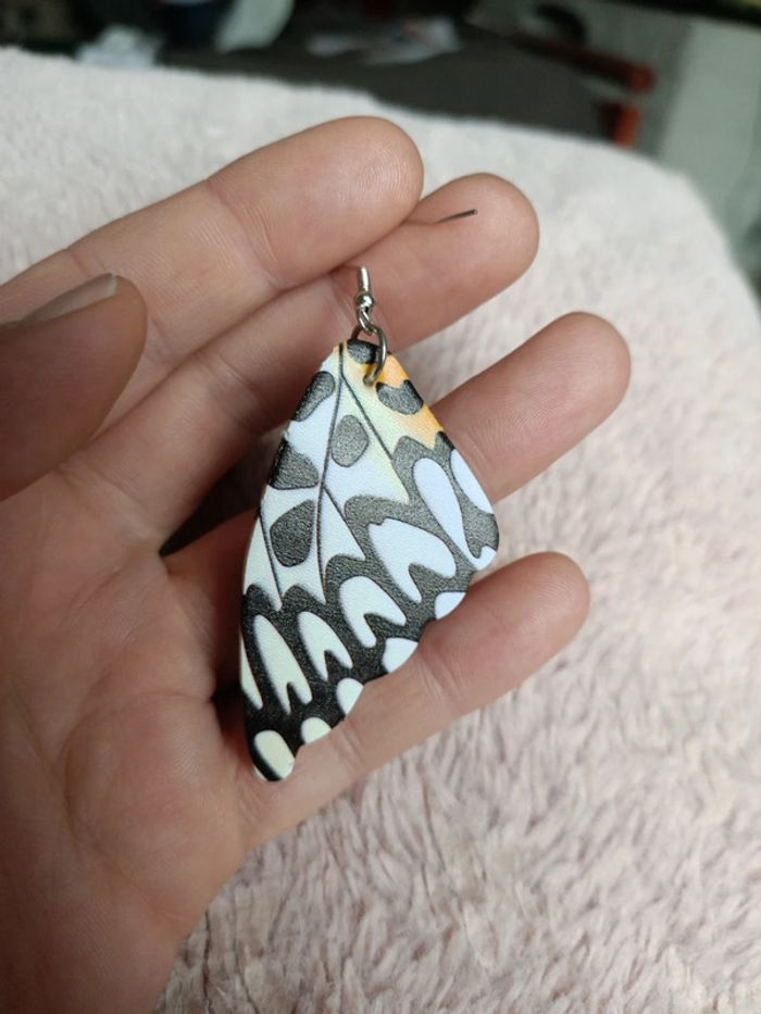 Boucles d'oreilles ailes de papillon - photo numéro 3