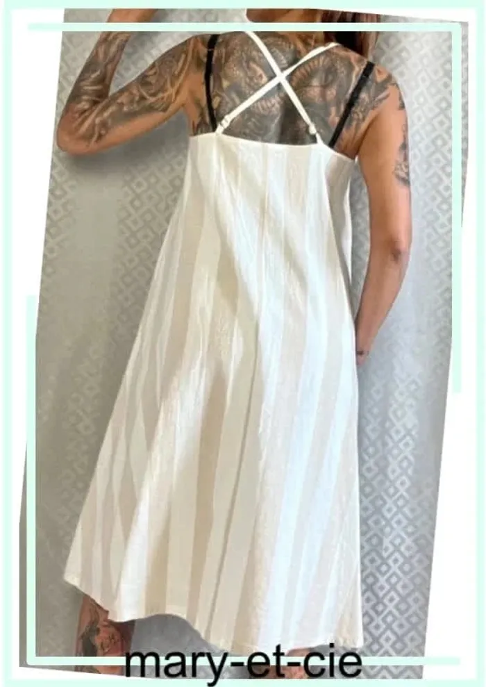 SOLDE - Robe d’été ample à fine bretelles - taille 36 - minimum - 80 % coton, 20 % lin - photo numéro 4
