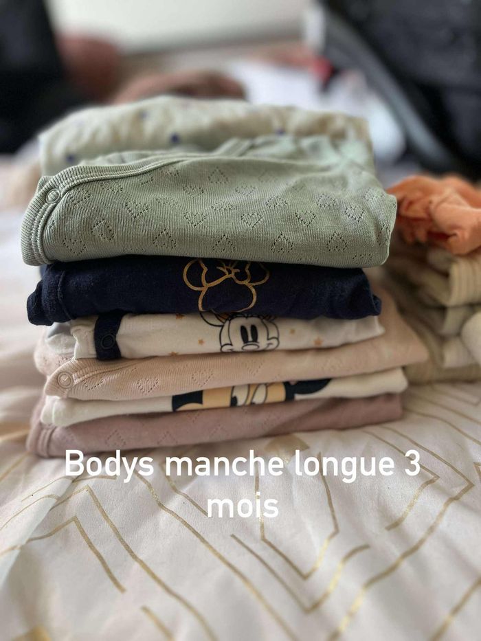 Lot vêtement bébé fille 0-3 mois - photo numéro 5