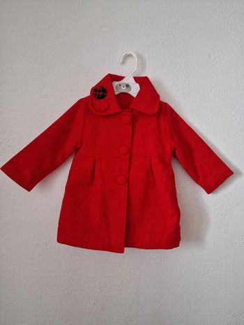 Manteau rouge taille 12 mois