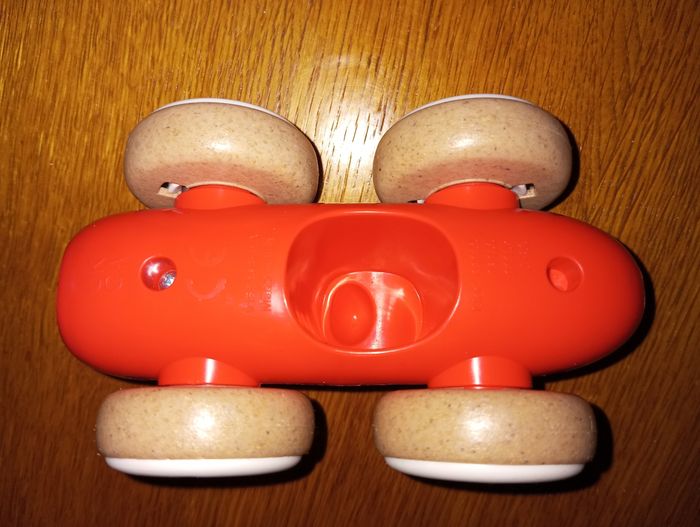 Voiture en bois - photo numéro 2