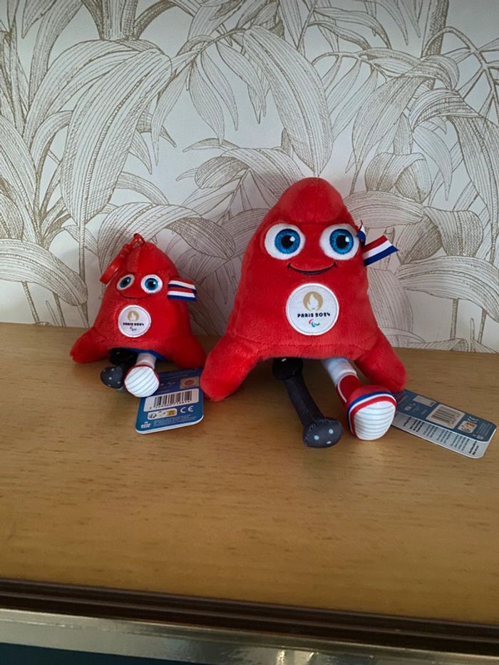 2 Mascottes Les Phryges JO 2024
