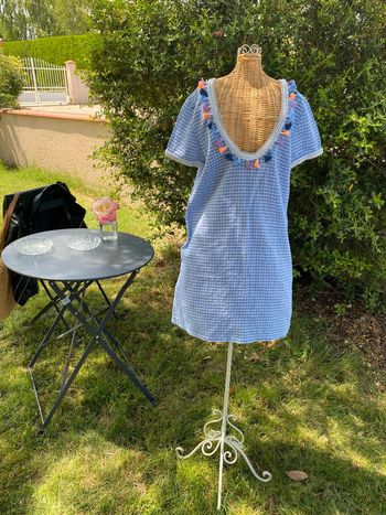 Robe été bleue et blanche à carreaux avec pompoms taille XS