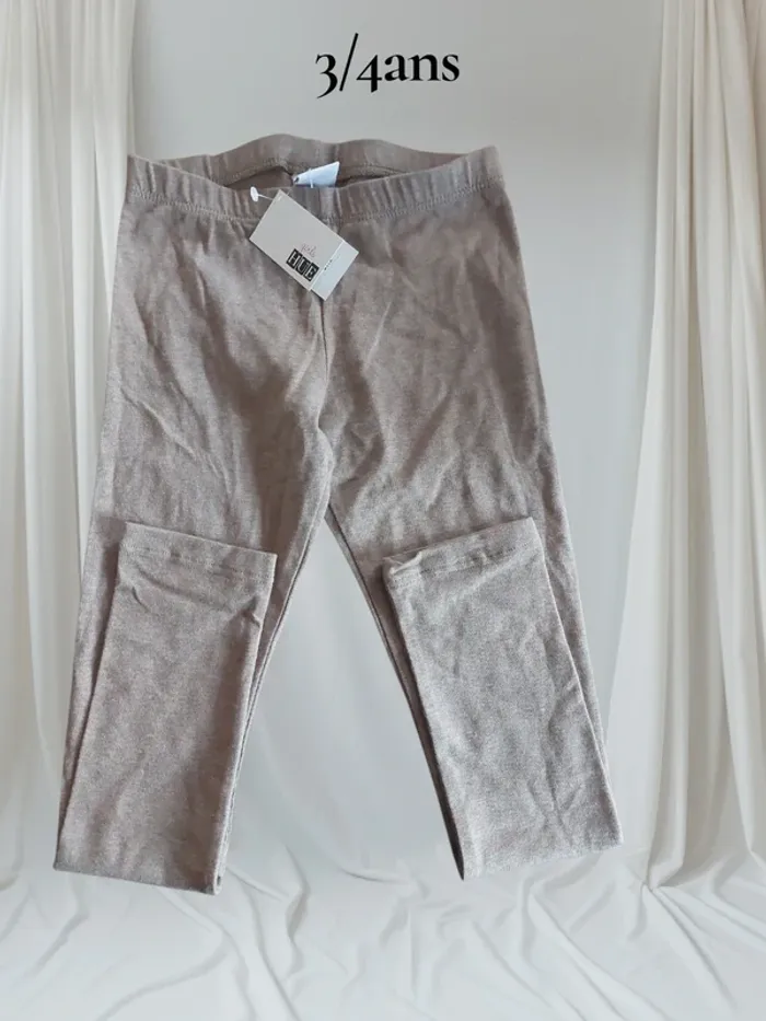 Legging -3-4ans neuf avec étiquette