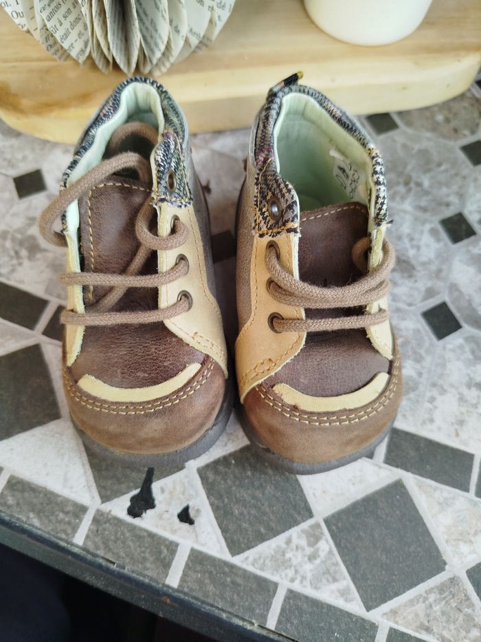 Lot de chaussures de bébé - photo numéro 2