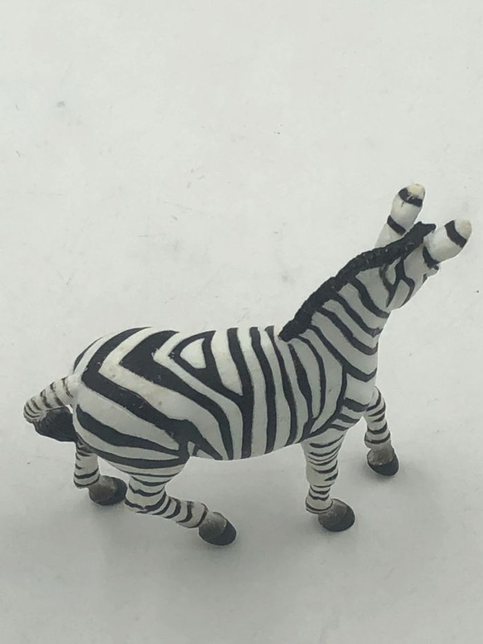 Figurine en PVC Zèbre Papo 2010 - photo numéro 3