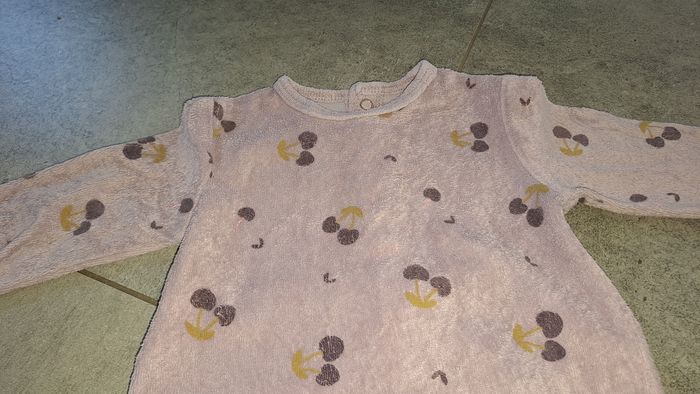 Lot pyjamas 1mois - photo numéro 2