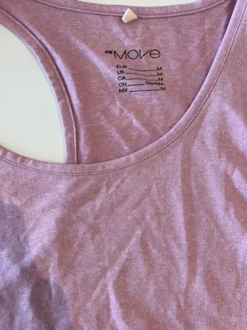 Lot 2 débardeurs H&M Move