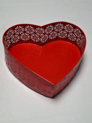 Corbeille  en métal,.forme cœur