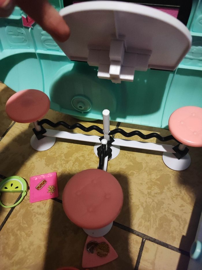 Camping car poupée lol - photo numéro 7