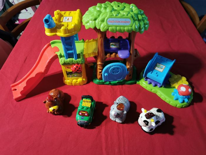 Tut tut animo, jungle parc aventure et ses animaux et  sa voiture. - photo numéro 2