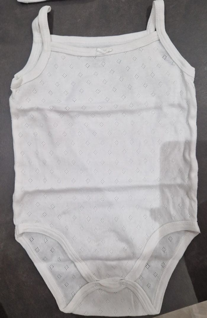 Lot de 3 bodies à fine bretelle - photo numéro 2
