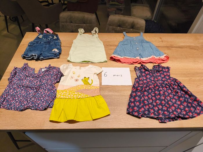 Lot vêtements 6 mois - photo numéro 4