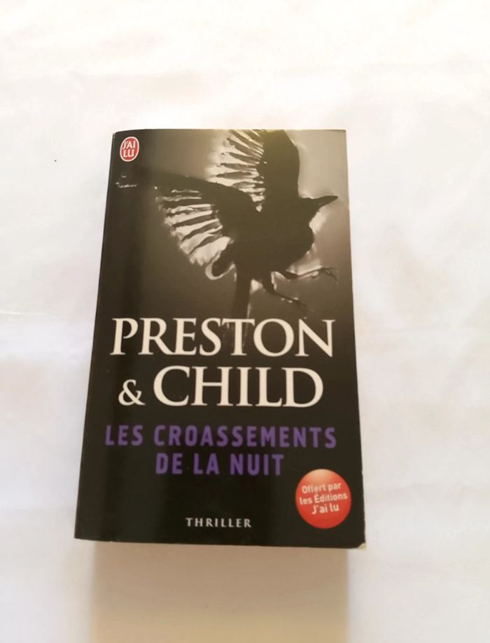 Livre: prisonnière a Téhéran - photo numéro 5