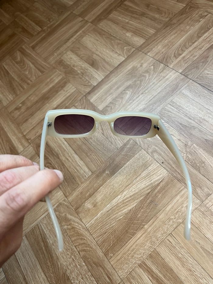 Lunettes de soleil look vintage et streetwear - photo numéro 5
