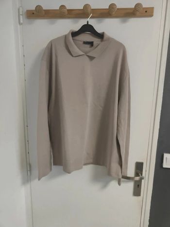 Relaxed Fit Crew Neck Polo Shirt - Long Sleeves - Taupe asos